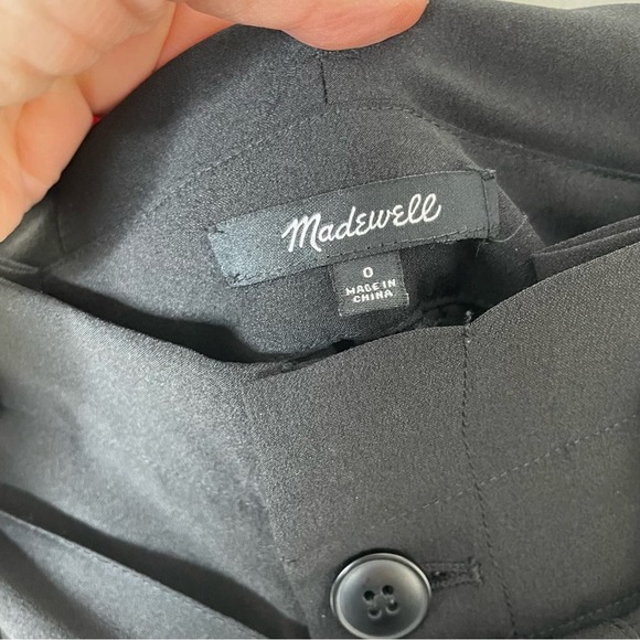 Madewell Black Pleated Paperbag Cropped Pants in Size 0 - Picture 10 of 12